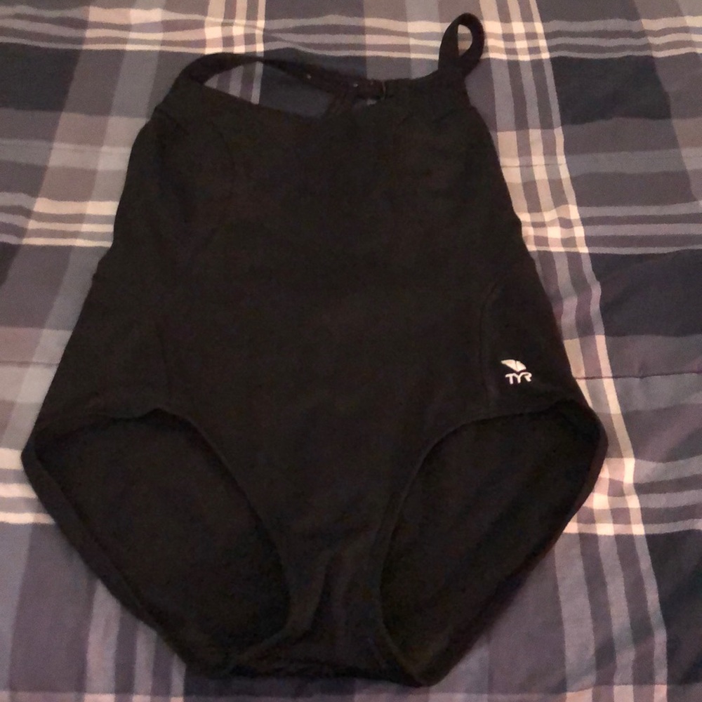 TYR black 1 piece